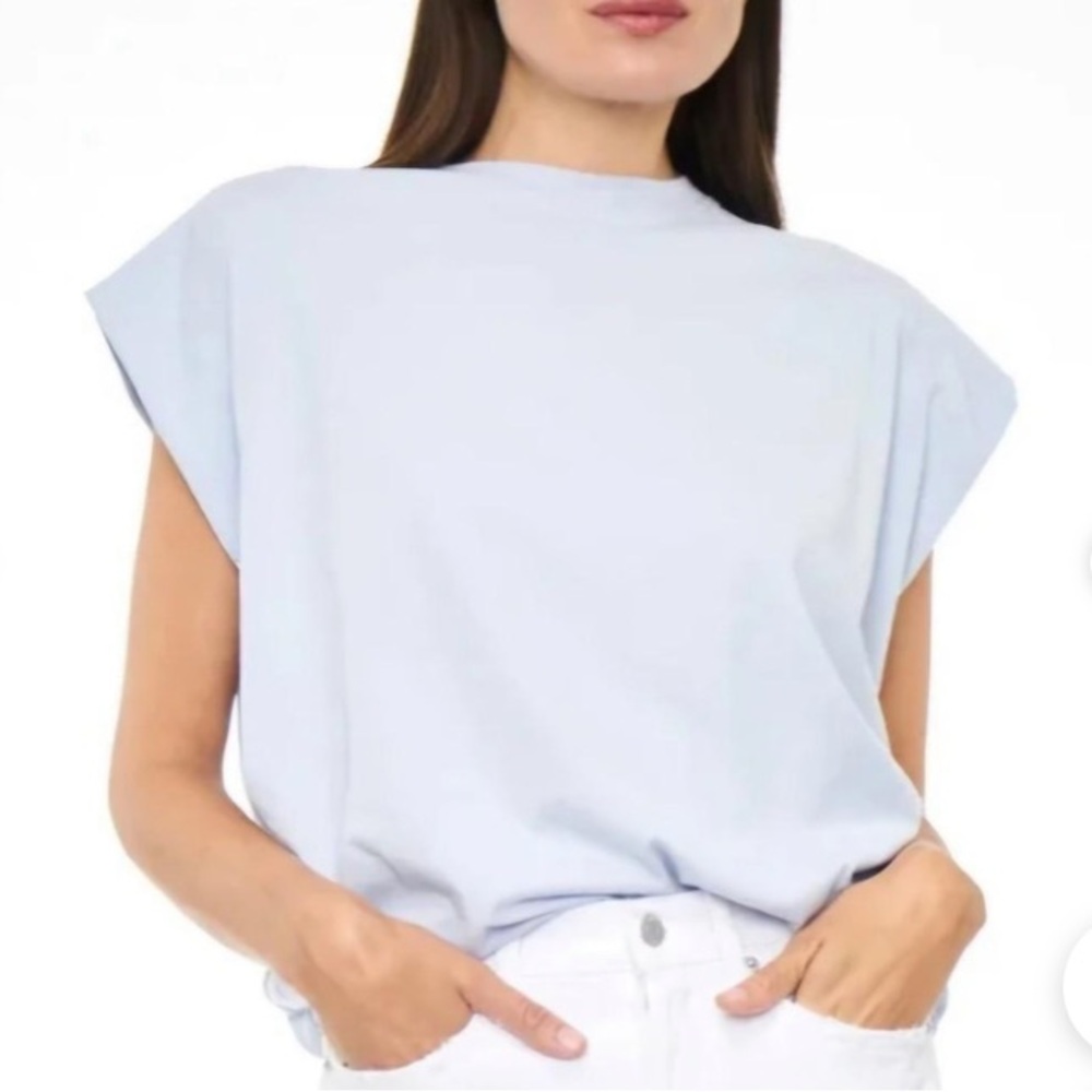 Pistola Trina Tee, size M